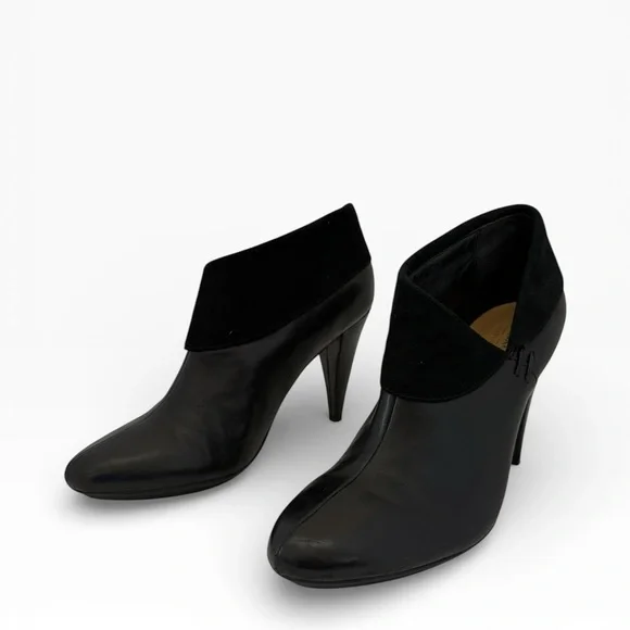 Coach Black Leather Ankle Bootie Heels Size 8.5B - Picture 2 of 16